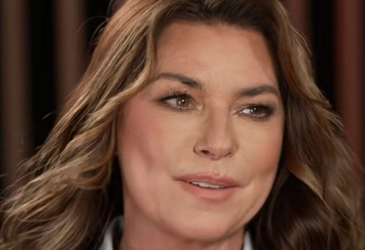 Shania Twain Couldn’t Make Taylor Swift & Travis Kelce’s Wedding… Because She Was Opening For One Of Taylor’s Exes