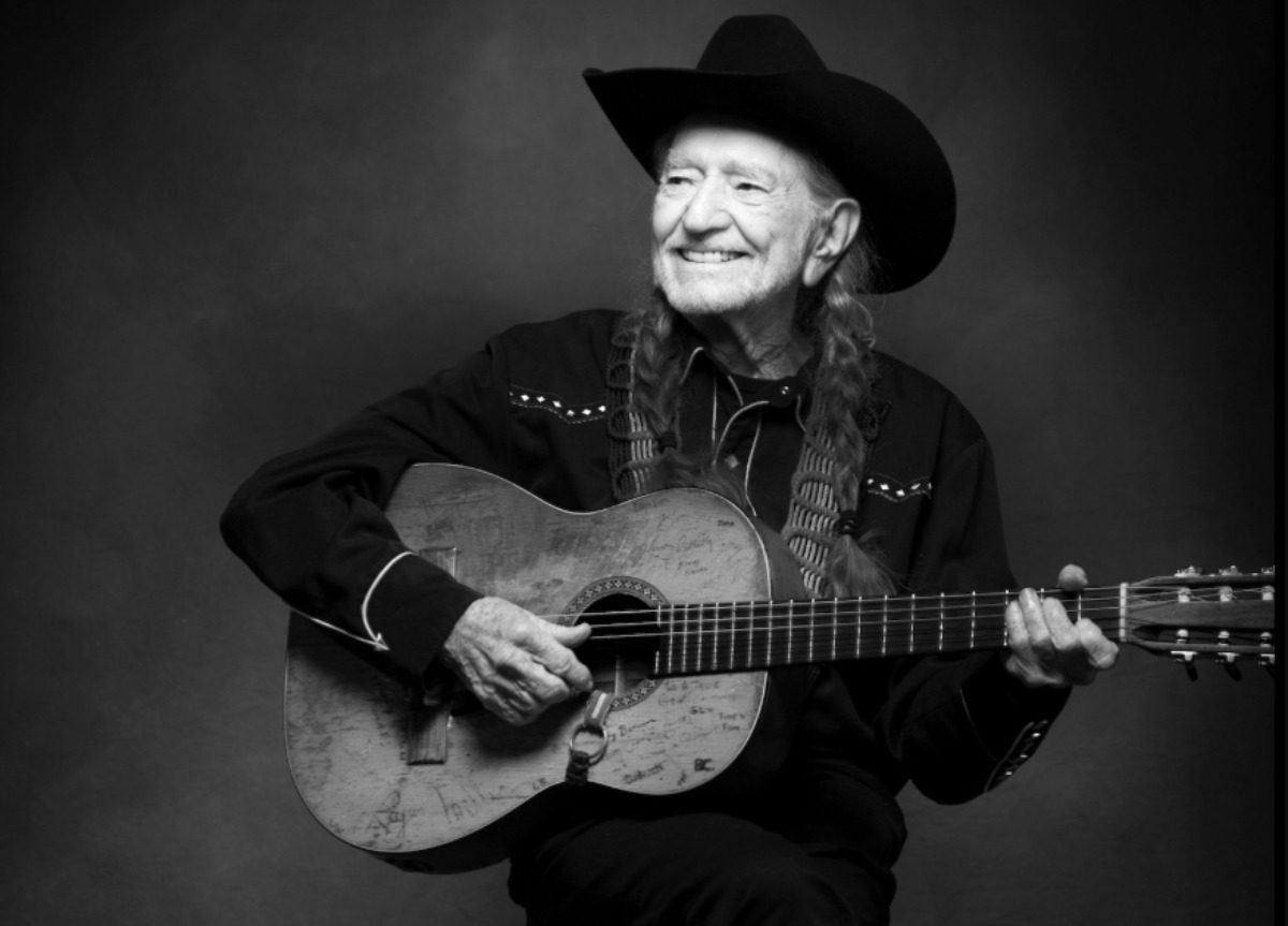 Willie Nelson Once (Allegedly) Had A 9-Hour Acrobatic Sex Marathon: “That’s Too Good A Story For Me To Deny”